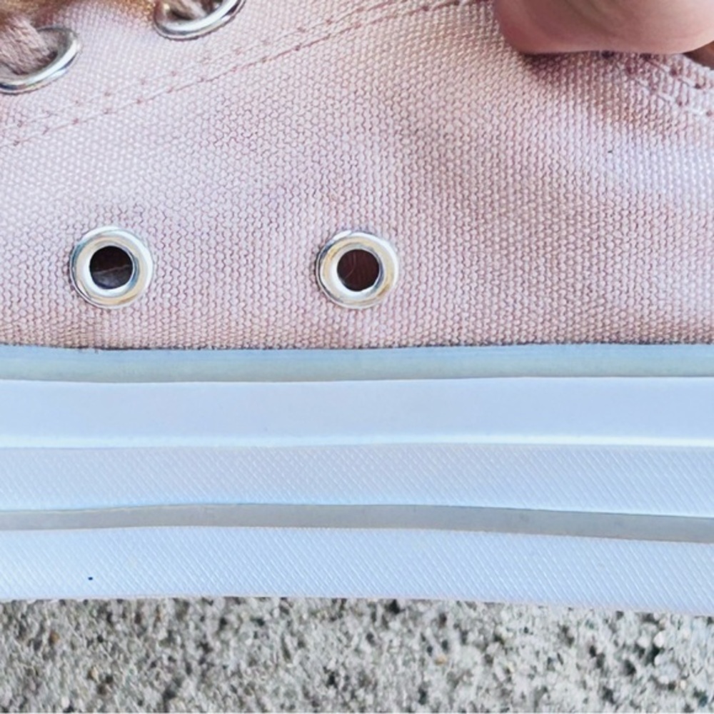 Converse all stars women’s low top light pink sneakers with shimmer toe size 8 - Picture 12 of 13